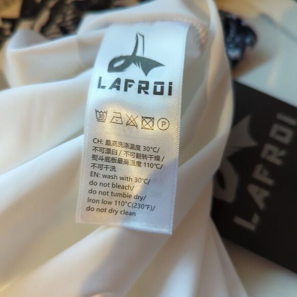 LAFROI Burst Maximum Performance Rash Guard Shirt M White Black Skulls - Picture 8 of 8